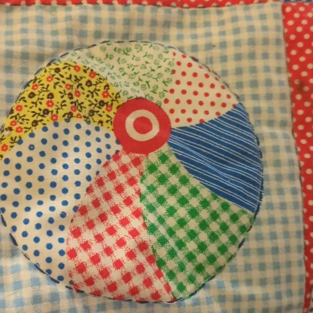 70s vintage‎ patchwork rainbow colored baby kids quilt